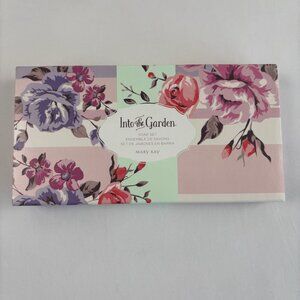 Mary Kay Into the Garden Soap Set